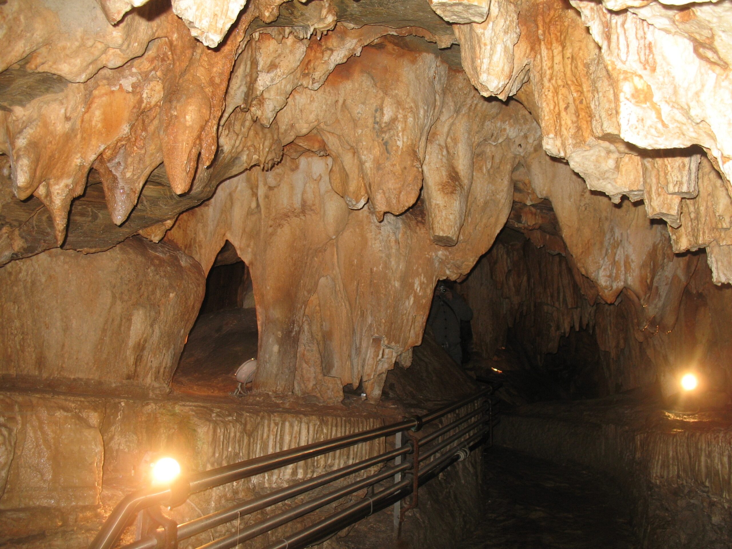 Grotte di Toirano: un viaggio nel cuore della terra