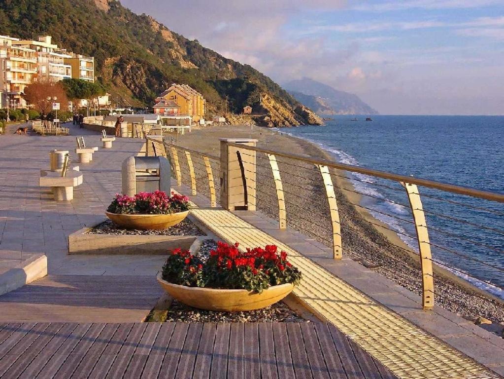 Deiva Marina: Un Angolo di Paradiso sulla Riviera Ligure di Levante
