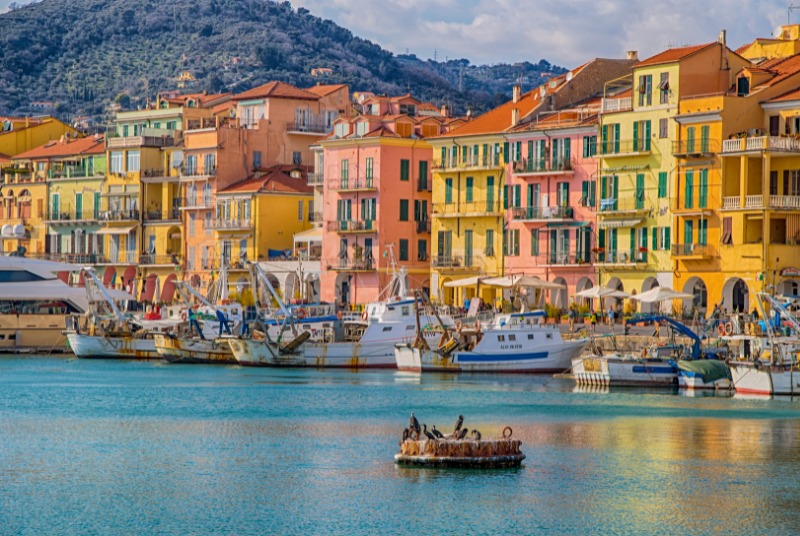 Imperia: Tra mare, monti e tradizione nella Riviera dei Fiori