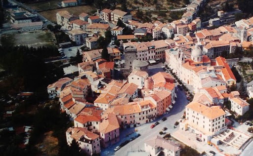 Varese Ligure: Il Cuore Verde della Val di Vara