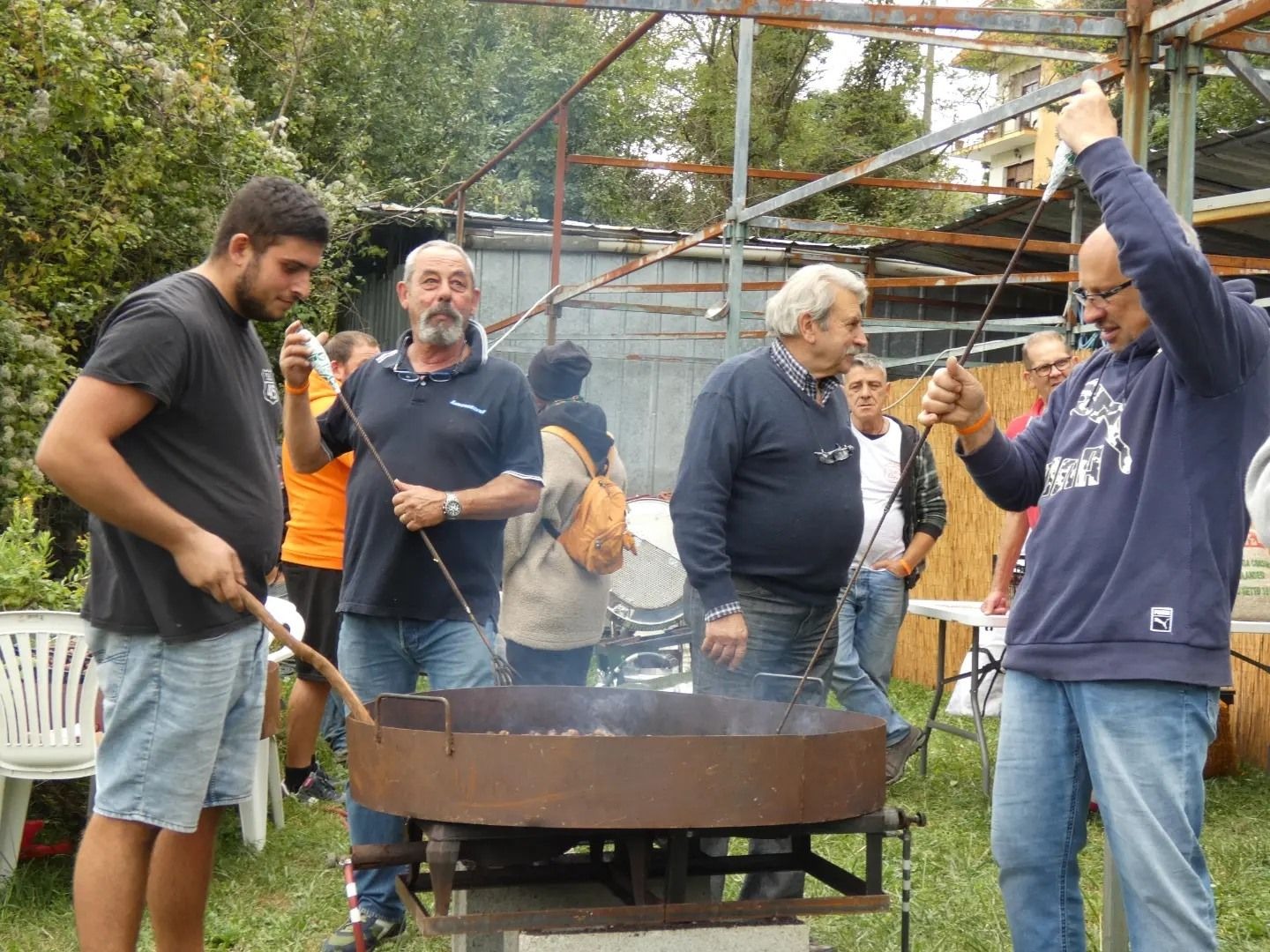Autunno in Liguria: Il Profumo Caldo delle Castagne e delle Sagre d’Appennino