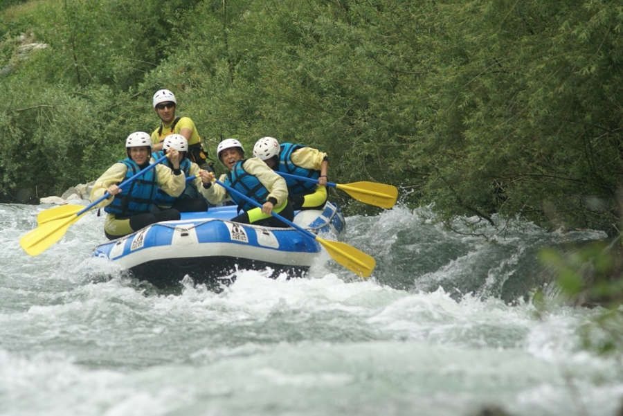 Rafting e Canyoning in Liguria: L’adrenalina dell’autunno tra i torrenti selvaggi