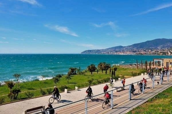 Liguria in Bici a Luglio: Itinerari tra Mare e Montagna