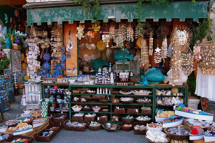 Souvenir dalla Liguria: cosa portare a casa tra sapori e artigianato